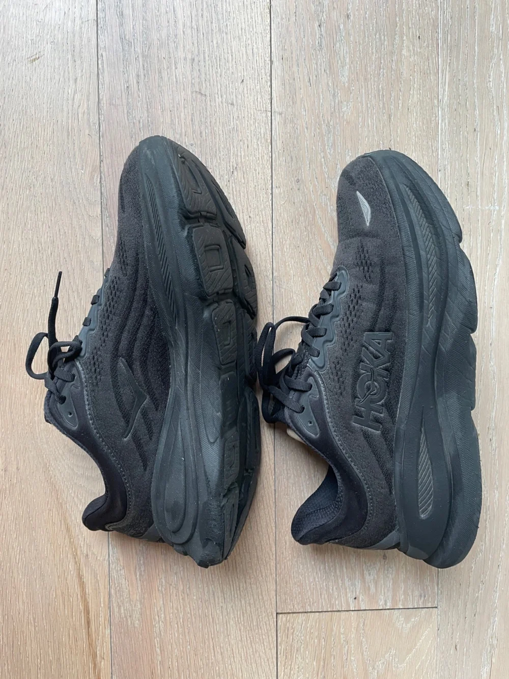 Hoka One One Men’s Bondi 9 Wide